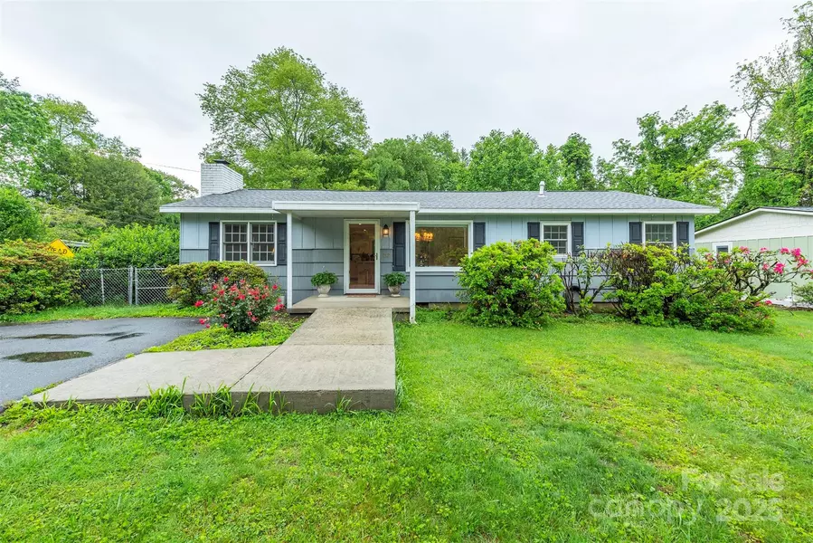 212 Vance AVE, Black Mountain, NC 28711