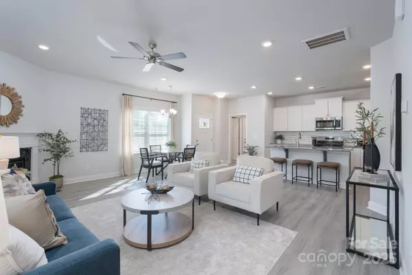 Gastonia, NC 28056,4045 Port Richmond AVE #10