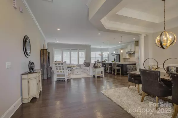 Charlotte, NC 28278,14503 Crest CT