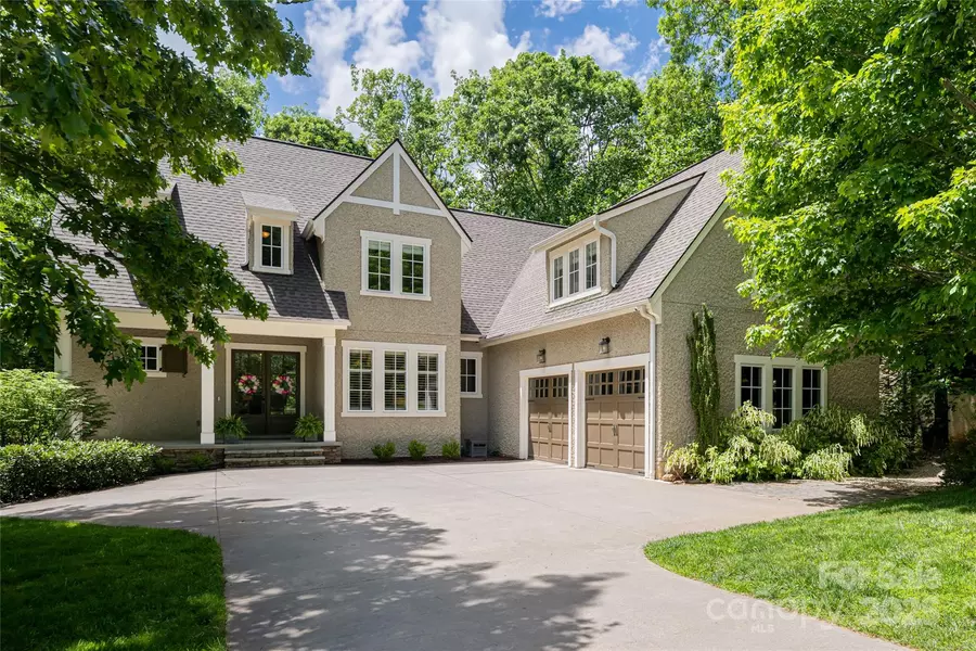 20 East Owl Creek LN, Fairview, NC 28730