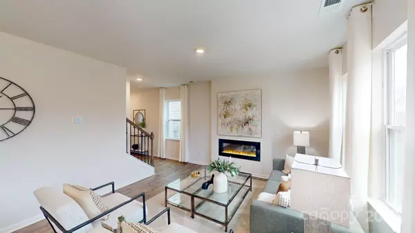 Dallas, NC 28034,5058 Beargrass DR