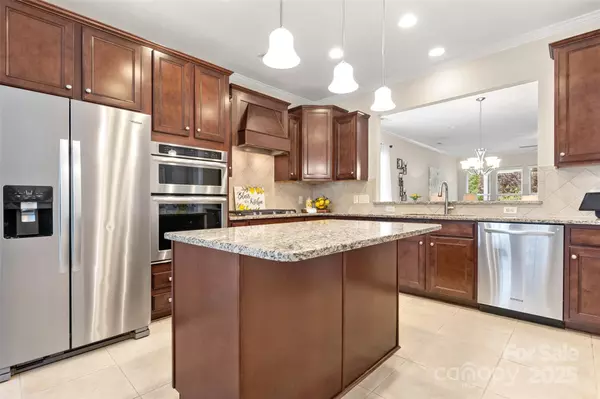 Fort Mill, SC 29707,7036 Kitty Hawk LN