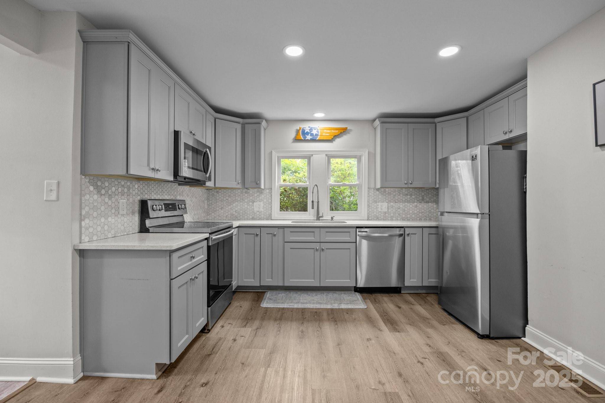 Davidson, NC 28036,5371 Davidson RD