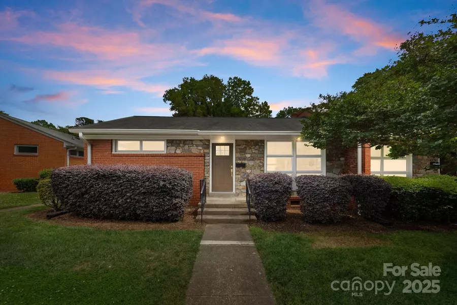 4226 Randolph RD, Charlotte, NC 28211