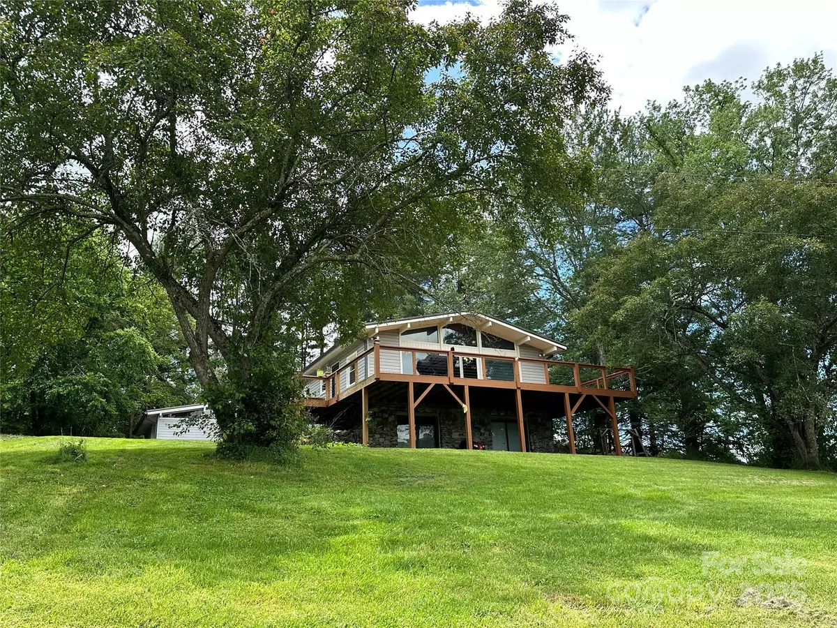 Canton, NC 28716,61 Magnolia DR
