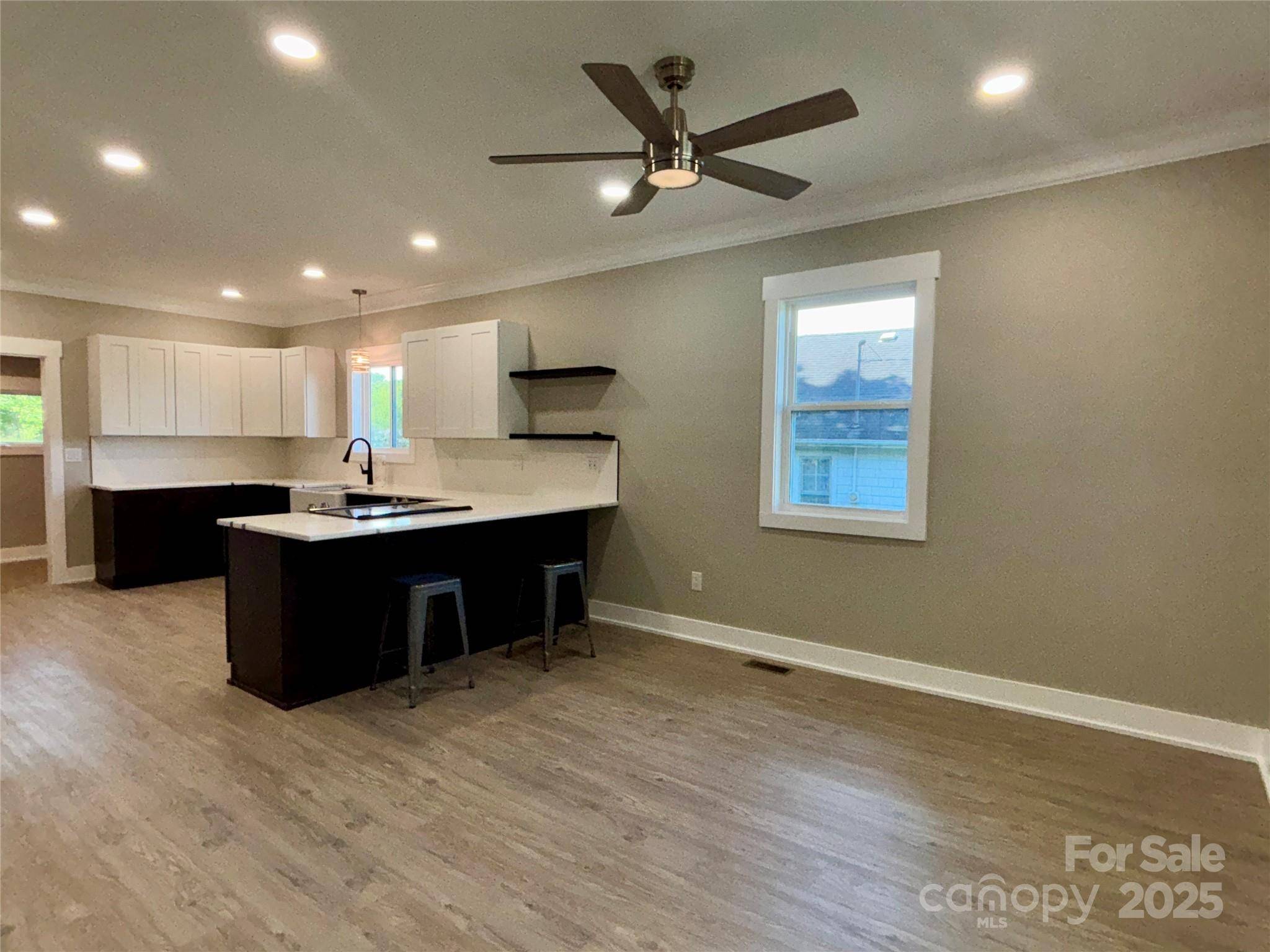 Granite Falls, NC 28630,85 Archer ST