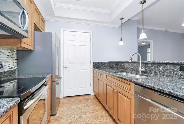 Charlotte, NC 28202,300 W 5th ST #315