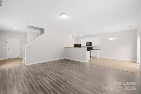 Charlotte, NC 28215,9615 Weikert RD