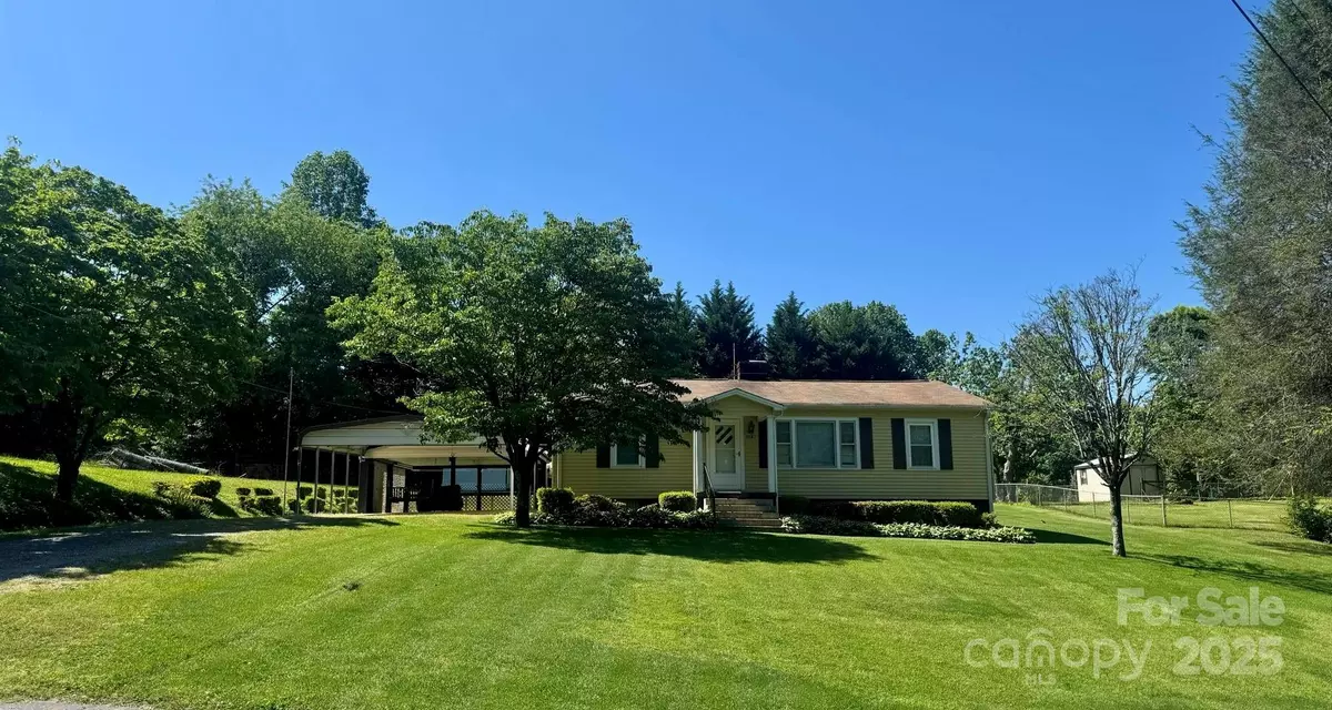 Conover, NC 28613,3132 7th AVE SE