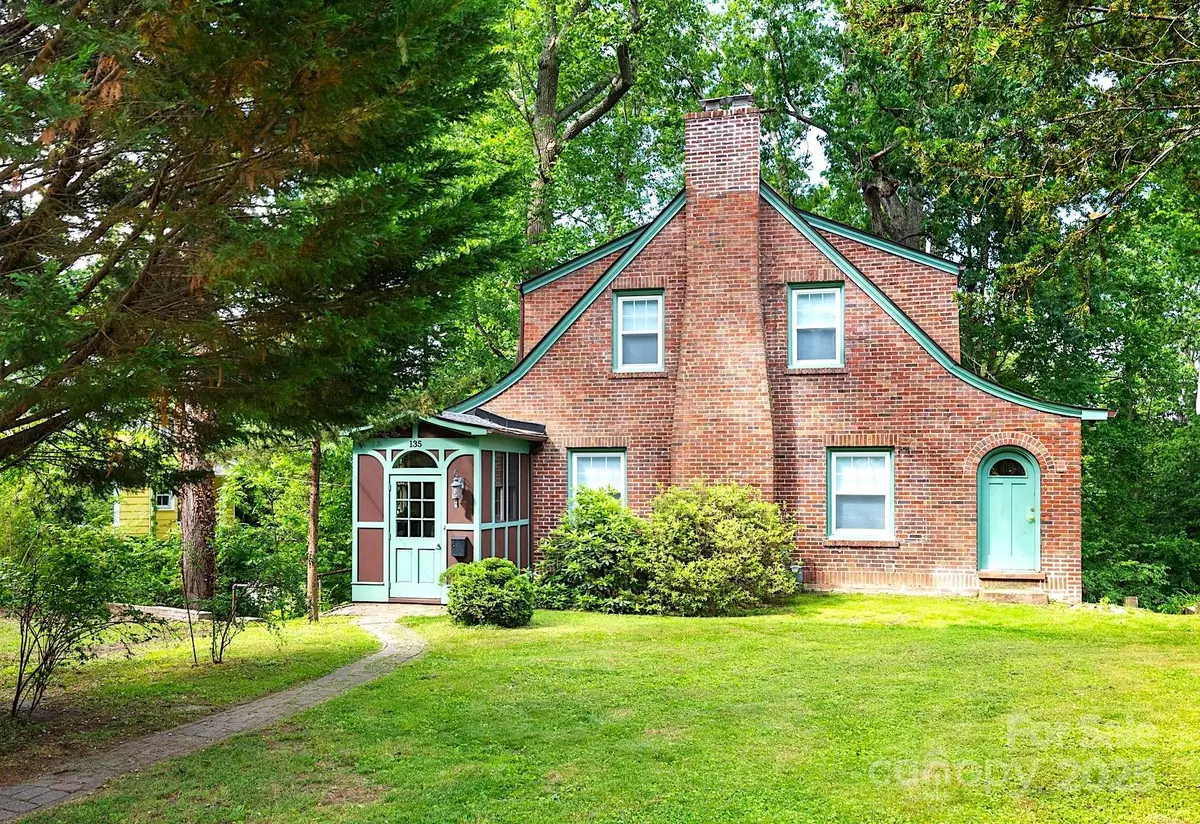 Asheville, NC 28801,135 Tacoma CIR
