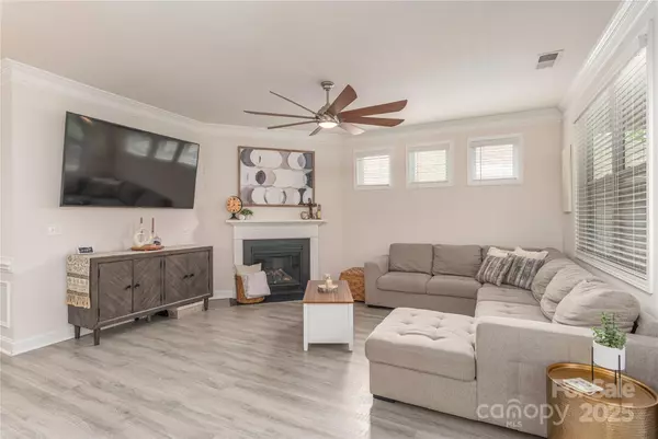 Leicester, NC 28748,70 Rose Creek RD