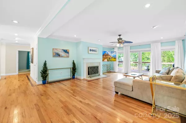 Denver, NC 28037,4120 Lake Shore RD S