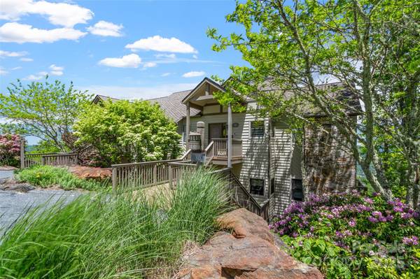 80 Slickrock RD #A2, Burnsville, NC 28714