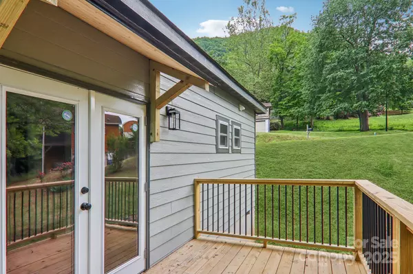 Waynesville, NC 28786,12 Whipoorwill WAY