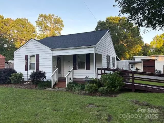 1014 Skyway DR, Kannapolis, NC 28083