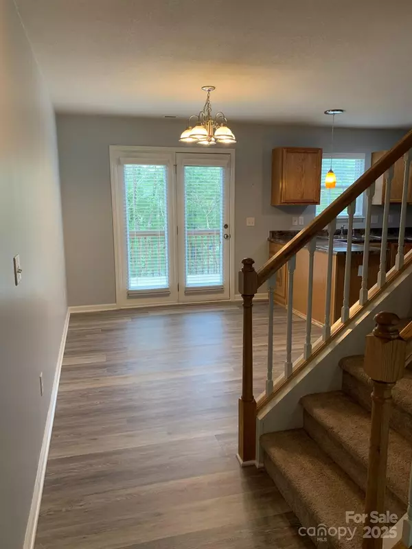 Asheville, NC 28803,111 Alpine Ridge DR