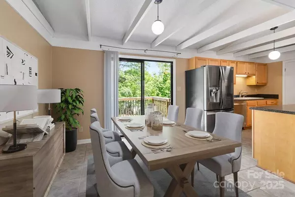 Asheville, NC 28804,65 Knoll Ridge DR