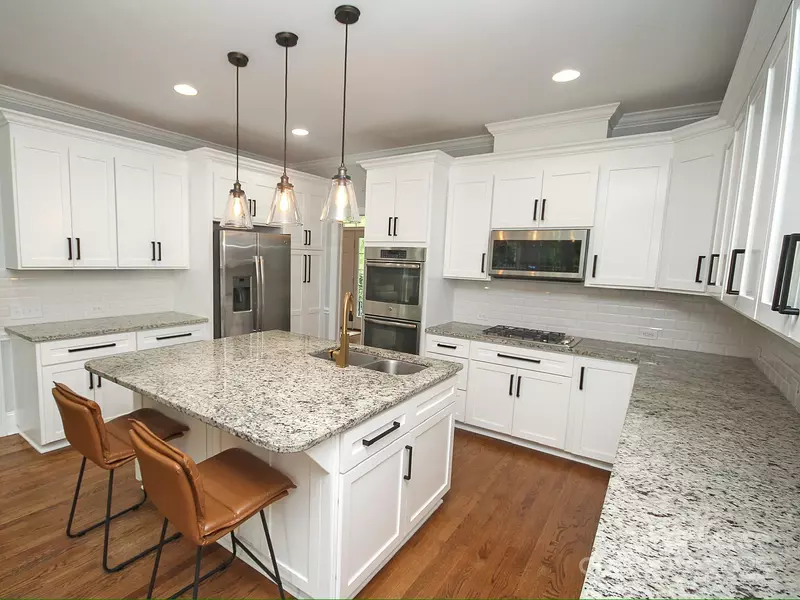 5528 Providence RD, Charlotte, NC 28226