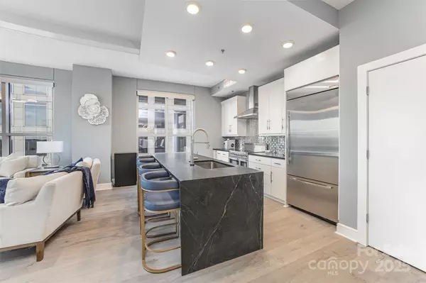 Charlotte, NC 28202,333 W Trade ST #1500