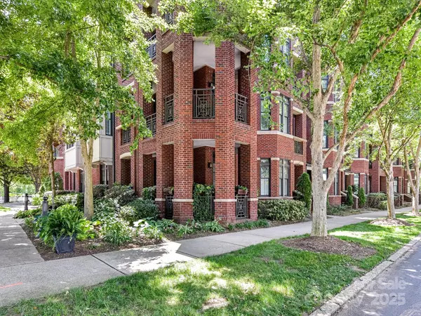 2810 Selwyn AVE #104, Charlotte, NC 28209