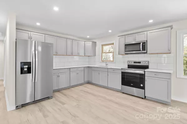 Mount Gilead, NC 27306,174 Maske RD