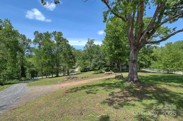 Fletcher, NC 28732,99999 Shytle LN