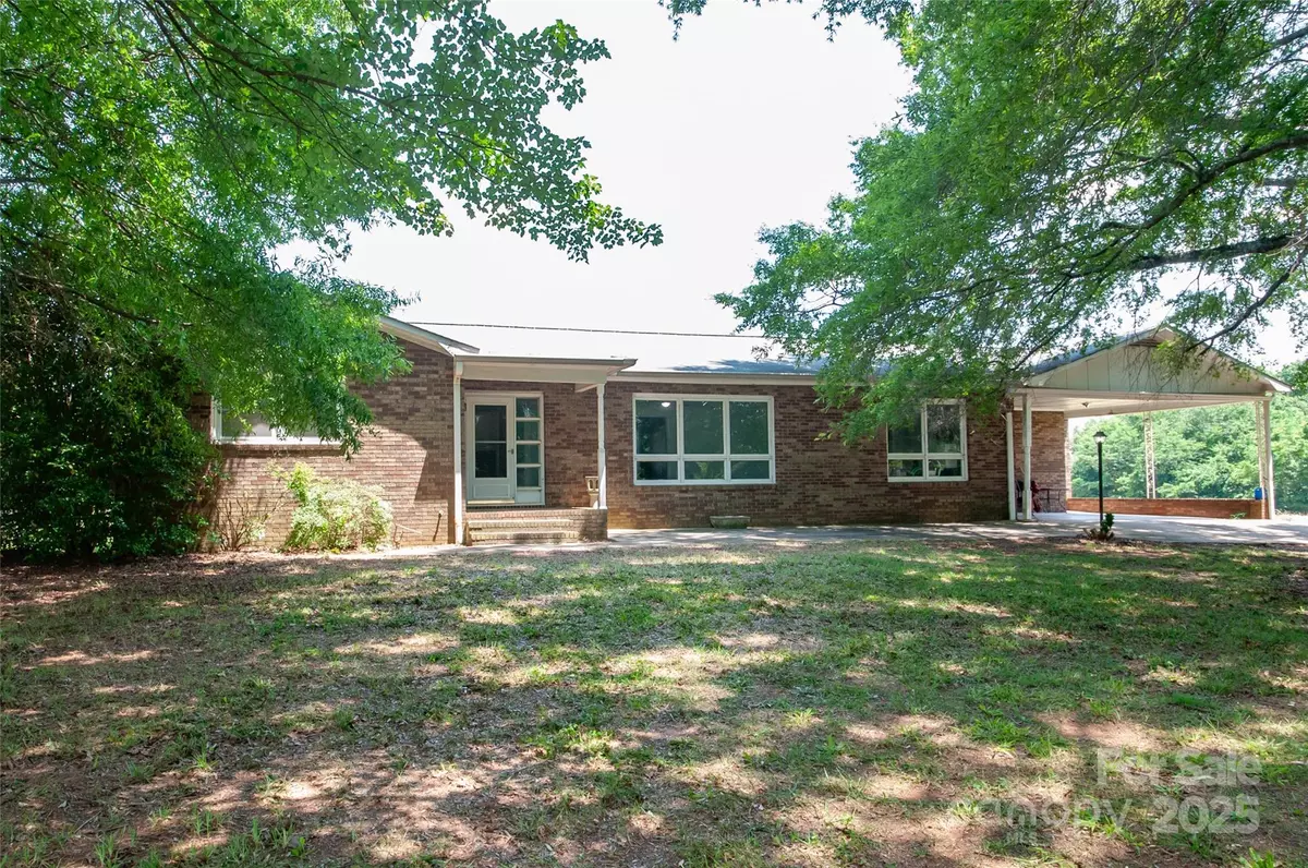 Statesville, NC 28625,4268 Wilkesboro HWY