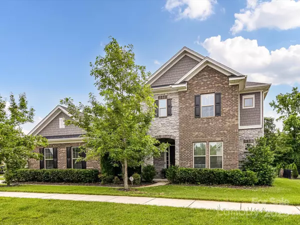 121 Enclave Meadows LN, Matthews, NC 28104