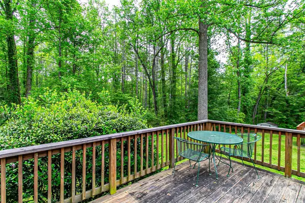 Brevard, NC 28712,15 Pope RD