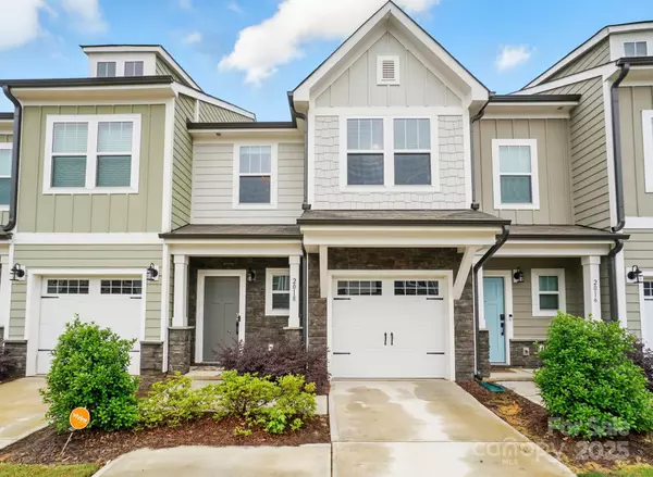 2018 Crooked Oak LN, York, SC 29745