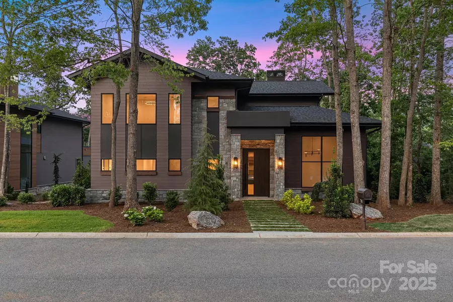 78 Running Creek TRL #93, Arden, NC 28704
