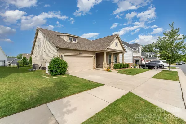 Fort Mill, SC 29715,333 Dudley DR
