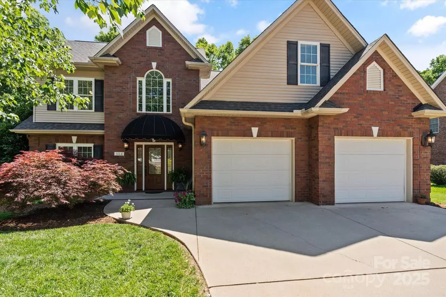 3124 17th Street LN NE, Hickory, NC 28601