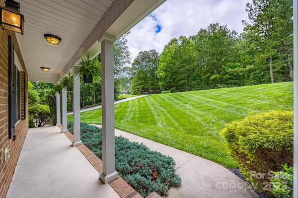 Connelly Springs, NC 28612,206 Ridge Top DR