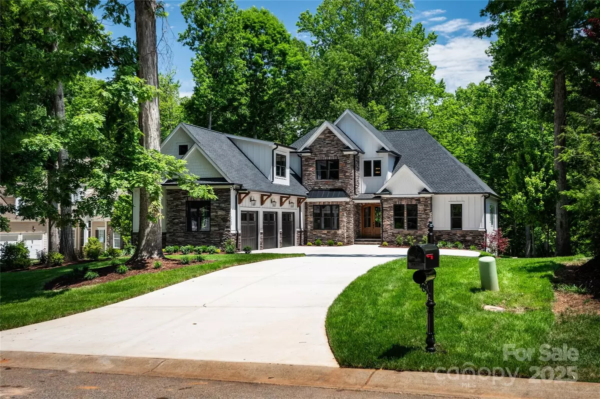Denver, NC 28037,7703 Juniper LN