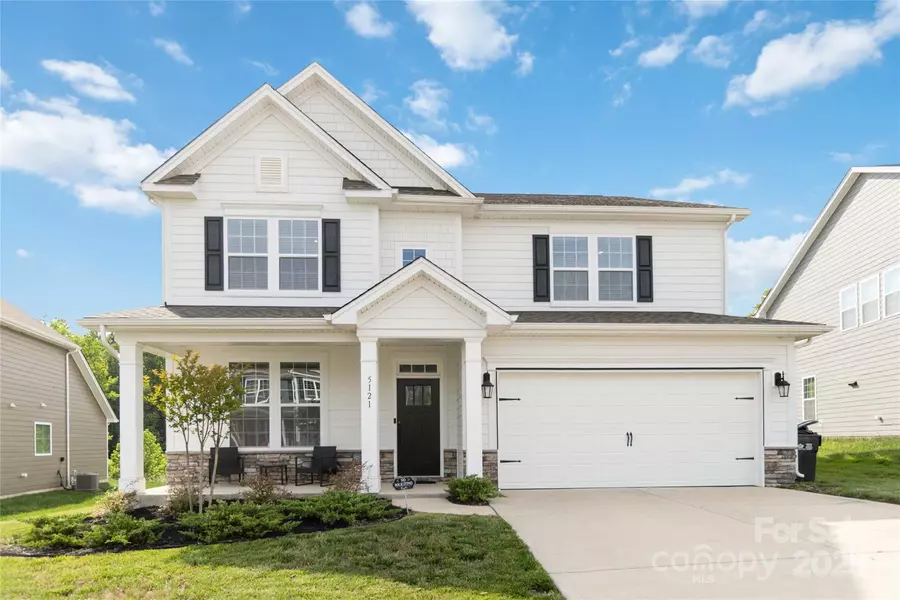 5121 Ennisworth LN, Charlotte, NC 28214