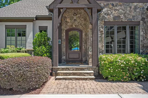 Cornelius, NC 28031,18718 Peninsula Cove LN