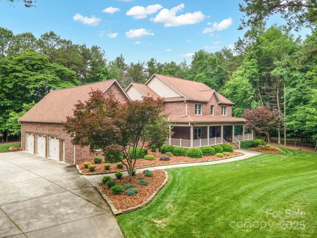 Salisbury, NC 28147,270 North ST