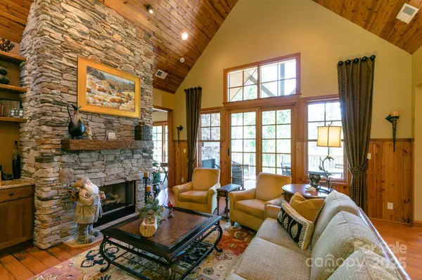 Burnsville, NC 28714,307 Spring Rock RD