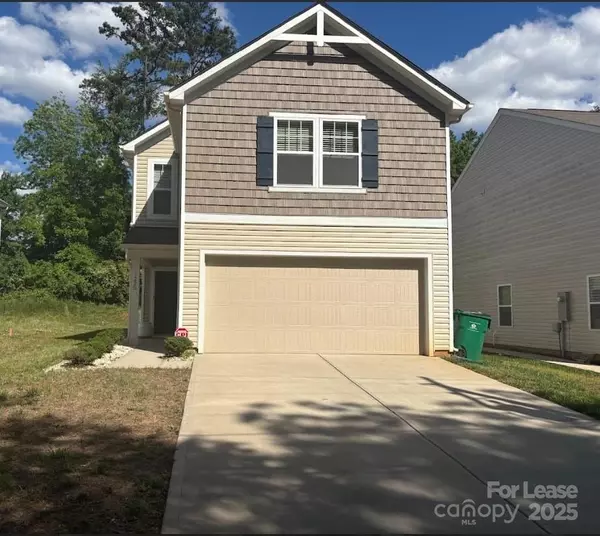 3220 Capitol DR, Charlotte, NC 28208