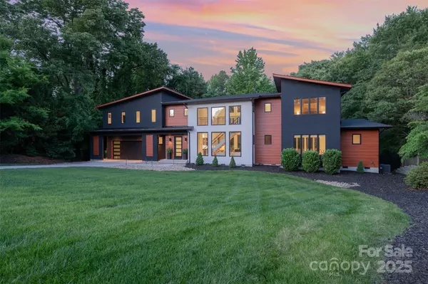 Charlotte, NC 28270,5925 Creola RD