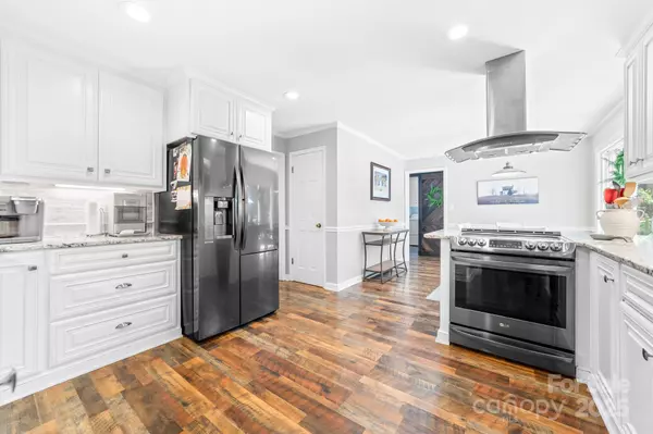 Lincolnton, NC 28092,120 Labans LN