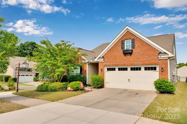 417 Brier Knob DR, Fort Mill, SC 29715
