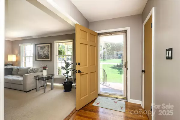 Charlotte, NC 28212,2443 Knickerbocker DR