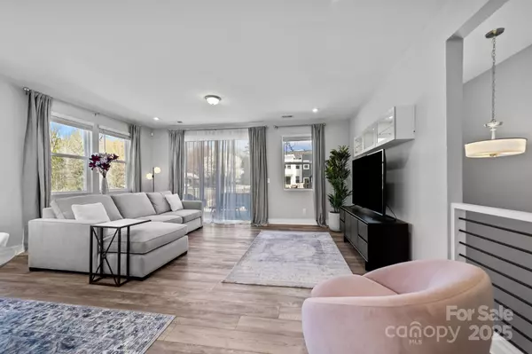 Charlotte, NC 28262,3321 Treble CT