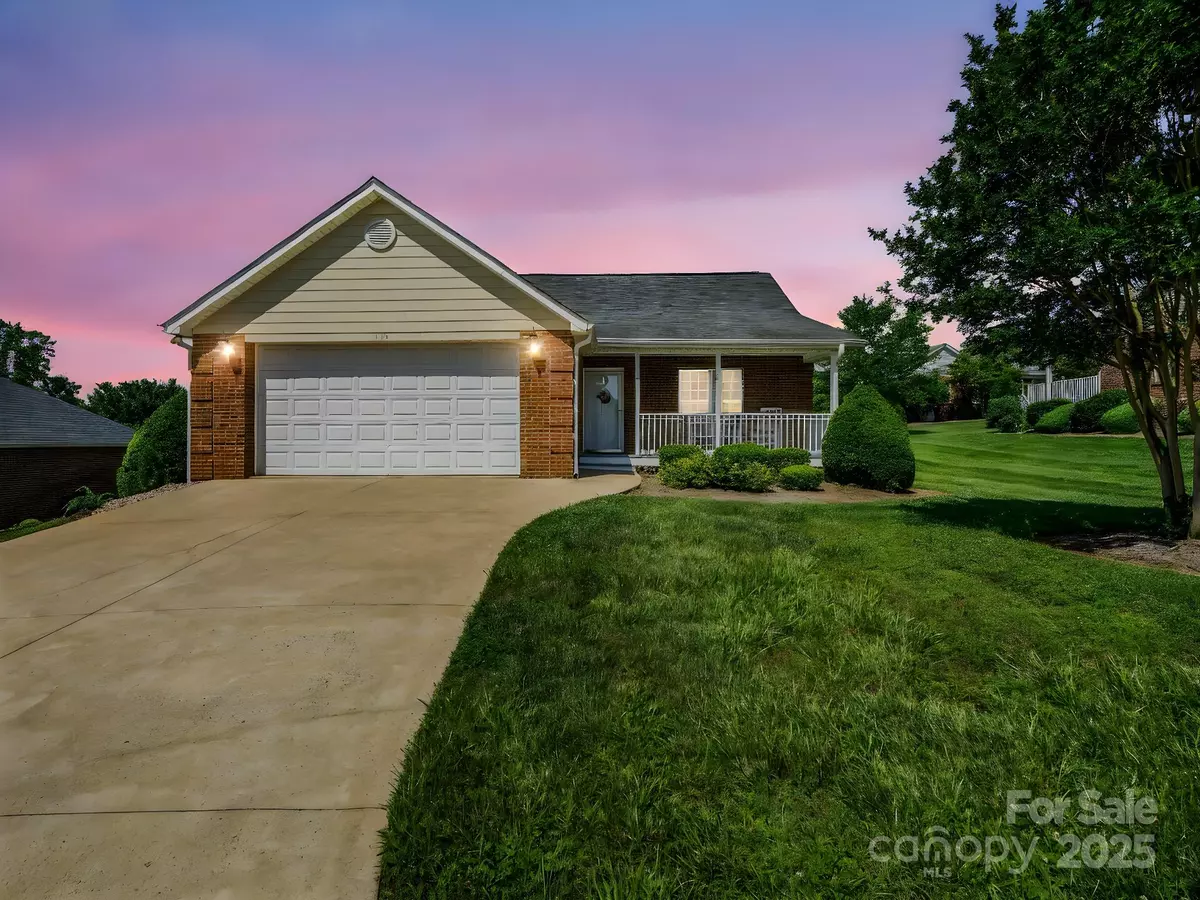 Spindale, NC 28160,116 Memphis WAY