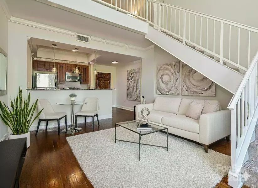 300 W 5th ST #723, Charlotte, NC 28202