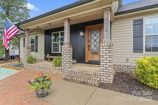 Mount Pleasant, NC 28124,632 Skyland DR N