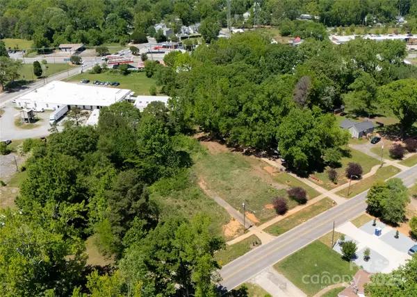Charlotte, NC 28208,4417 & 4423 W Tyvola RD