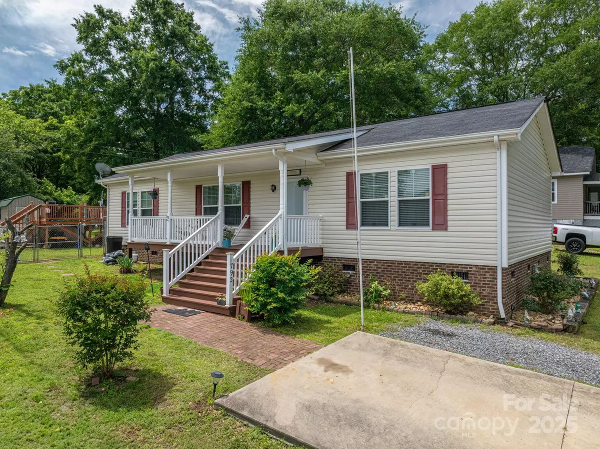Lincolnton, NC 28092,792 Carolina Mill CIR